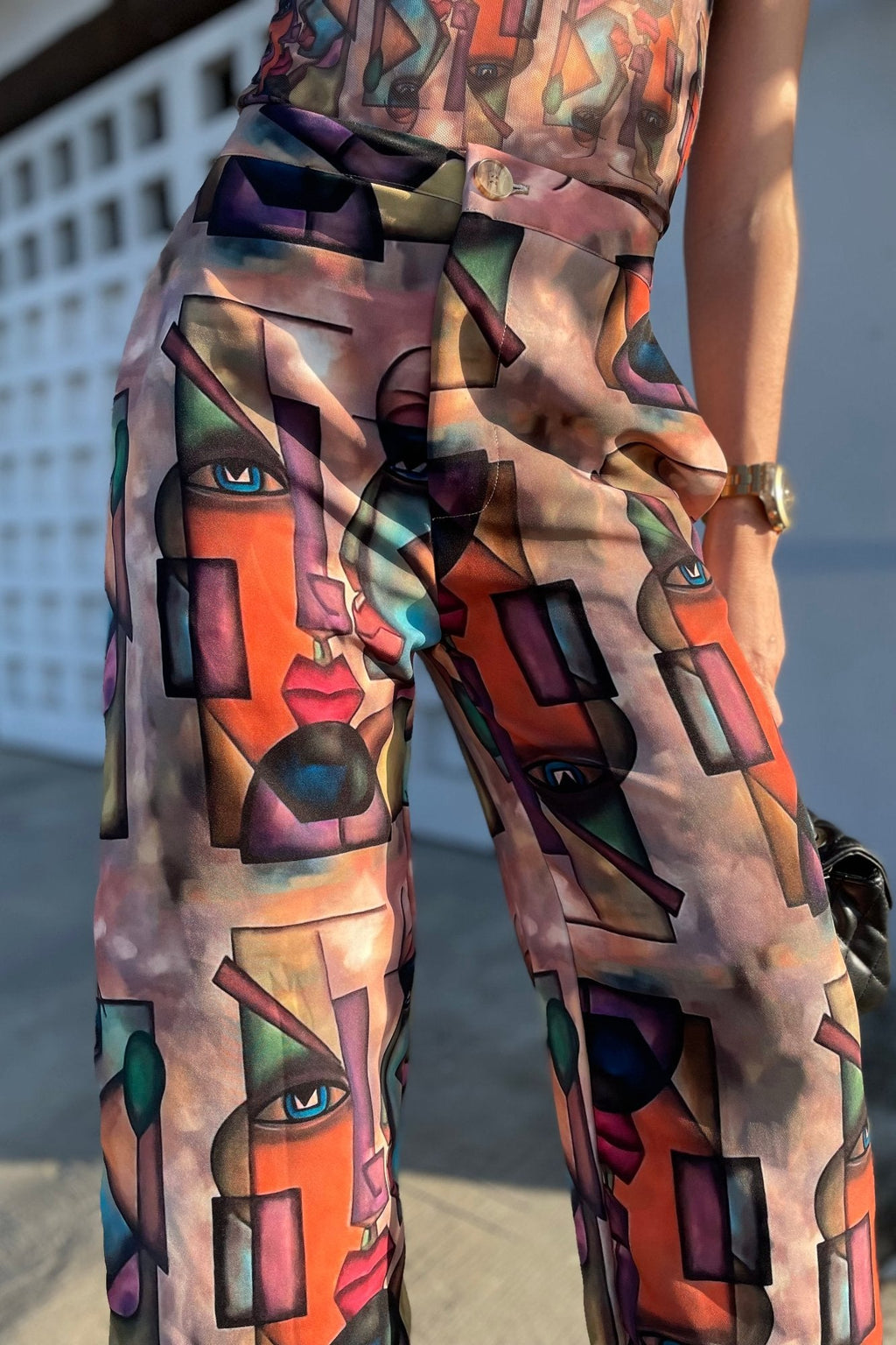 Pantalón wide leg tiro alto en noche de viena - Caras